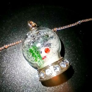 Mini snow globe snowman necklace